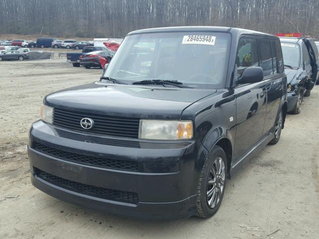 JTLKT324150210085 - 2005 TOYOTA SCION XB BLACK photo 2