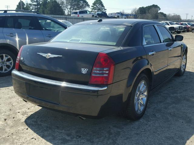 2C3AA63H65H635110 - 2005 CHRYSLER 300C BLACK photo 4