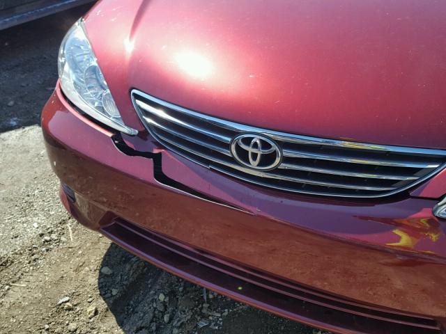 4T1BE32KX5U426459 - 2005 TOYOTA CAMRY LE MAROON photo 9