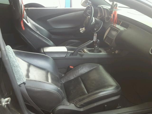 2G1FT1EW9A9111375 - 2010 CHEVROLET CAMARO SS Negro foto 5