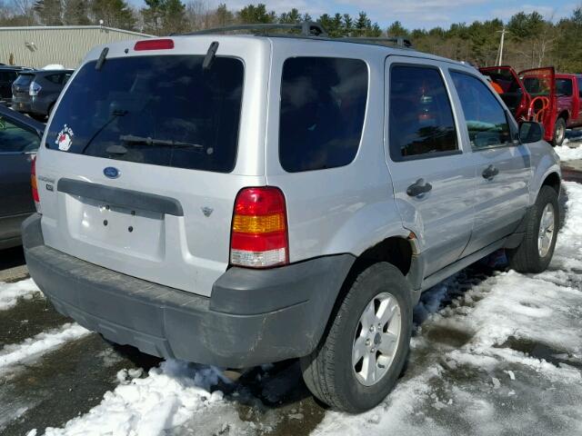 1FMYU93185KE07667 - 2005 FORD ESCAPE XLT GRAY photo 4