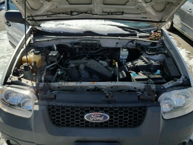 1FMYU93185KE07667 - 2005 FORD ESCAPE XLT GRAY photo 7