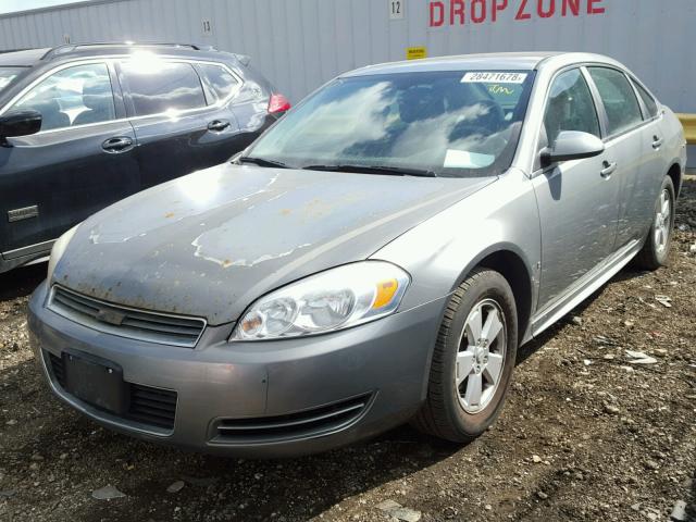 2G1WT57K491143632 - 2009 CHEVROLET IMPALA 1LT GRAY photo 2