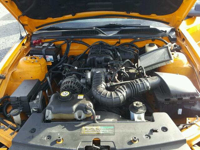 1ZVHT80N685152025 - 2008 FORD MUSTANG YELLOW photo 7