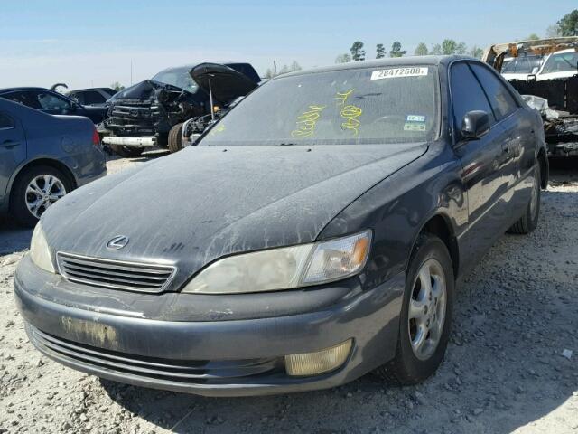 JT8BF28G5W5045157 - 1998 LEXUS ES 300 BLACK photo 2