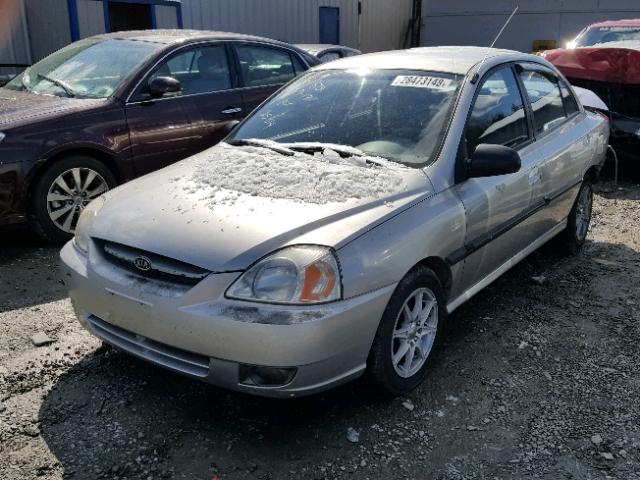 KNADC125036242163 - 2003 KIA RIO SILVER photo 2