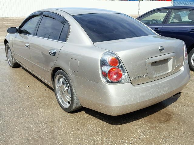 1N4AL11D15C345990 - 2005 NISSAN ALTIMA S GOLD photo 3