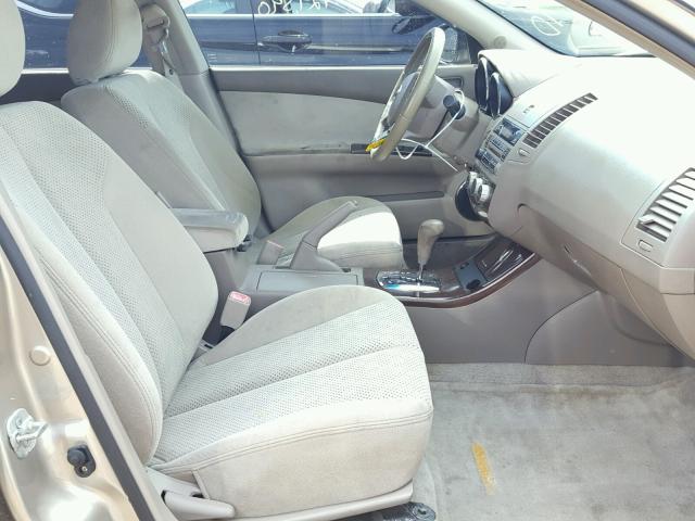 1N4AL11D15C345990 - 2005 NISSAN ALTIMA S GOLD photo 5