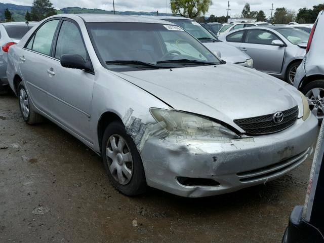 4T1BE32K44U933615 - 2004 TOYOTA CAMRY LE WHITE photo 1