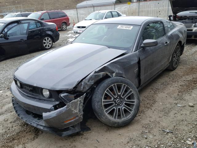 1ZVBP8CH3A5154255 - 2010 FORD MUSTANG GT GRAY photo 2