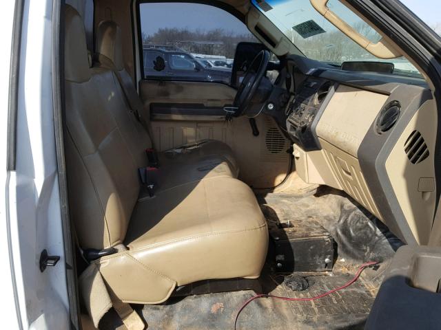 1FDSF30598EC32837 - 2008 FORD F350 SRW S WHITE photo 5