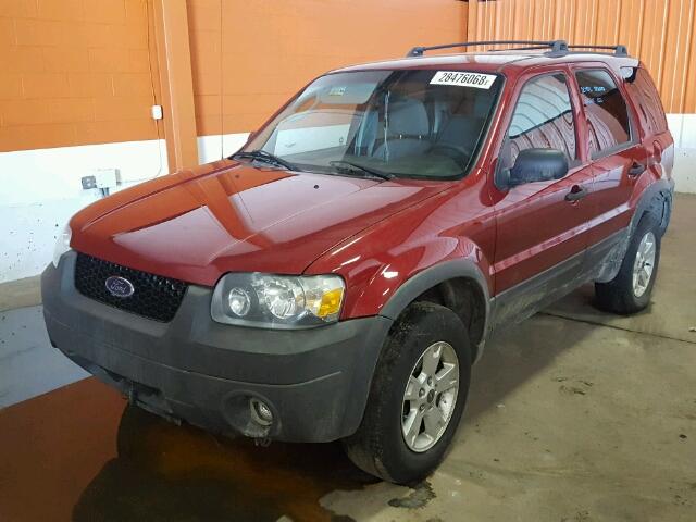 1FMYU03155KE11123 - 2005 FORD ESCAPE XLT RED photo 2