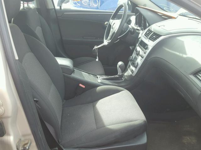 1G1ZC5EB1AF211866 - 2010 CHEVROLET MALIBU 1LT 金色 照片 5