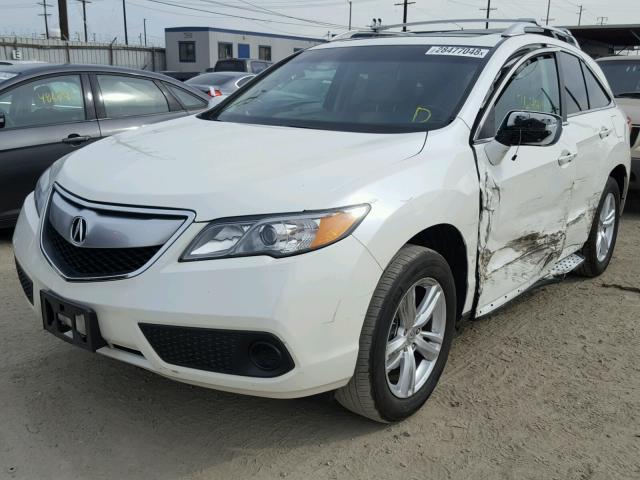 5J8TB3H31FL018118 - 2015 ACURA RDX BASE WHITE photo 2