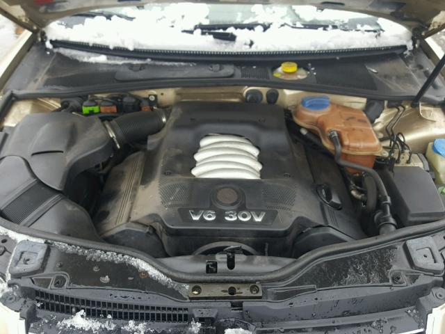 WVWWH63B11E260687 - 2001 VOLKSWAGEN PASSAT GLX 金色 照片 7