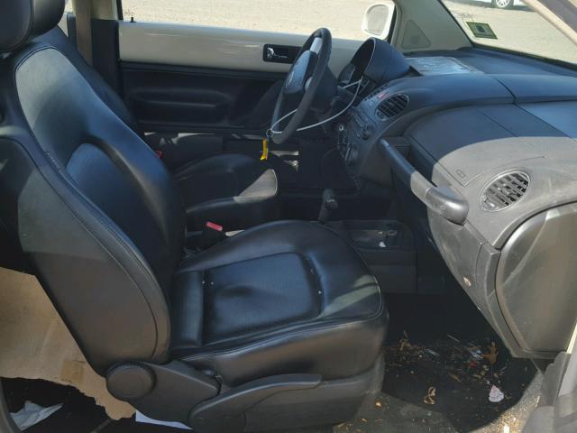 3VWRG31C36M421047 - 2006 VOLKSWAGEN NEW BEETLE 奶油色 照片 5