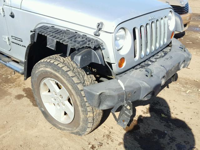 1J4AA2D18AL175378 - 2010 JEEP WRANGLER S SILVER photo 9