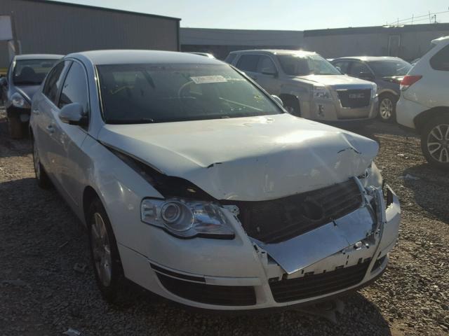 WVWJK73C18E187793 - 2008 VOLKSWAGEN PASSAT TUR WHITE photo 1