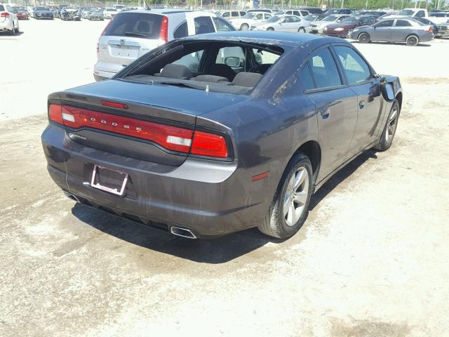 2C3CDXBG2EH245412 - 2014 DODGE CHARGER SE GRAY photo 4