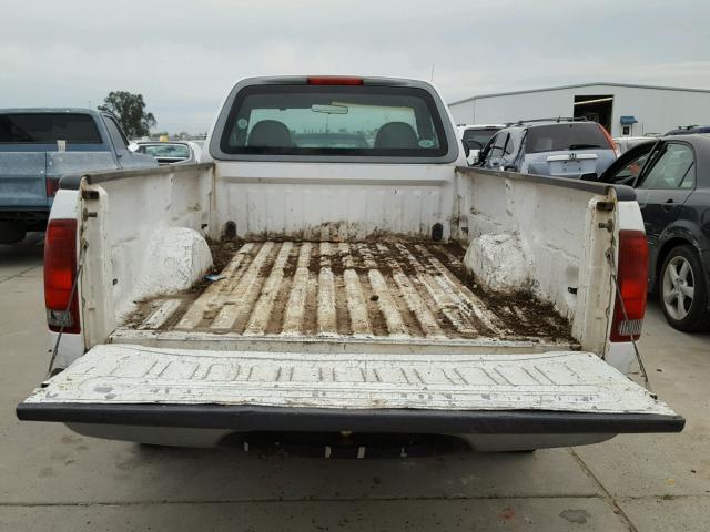 1FTRF1769WNA82876 - 1998 FORD F150 WHITE photo 6