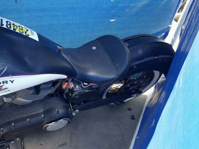 5VPWB36N4D3019519 - 2013 VICTORY MOTORCYCLES HIGH-BALL Schwarz Foto 6