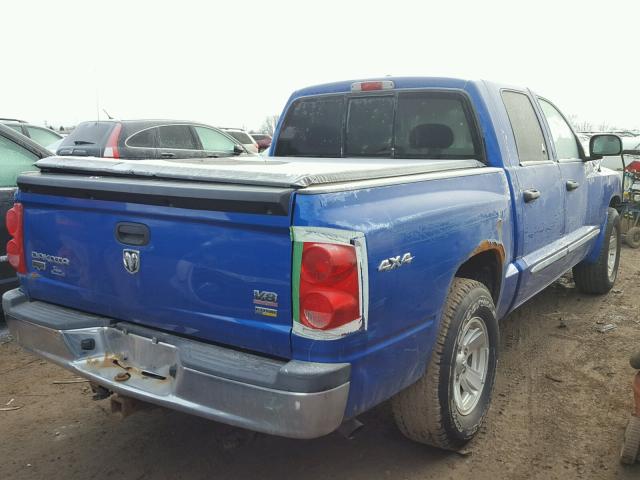 1D7HW58N08S594691 - 2008 DODGE DAKOTA QUA BLUE photo 4