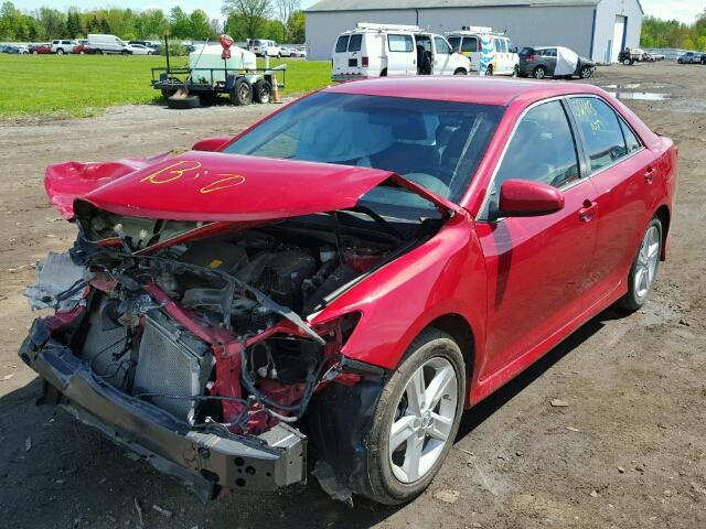 4T1BF1FK6EU815031 - 2014 TOYOTA CAMRY L RED photo 2