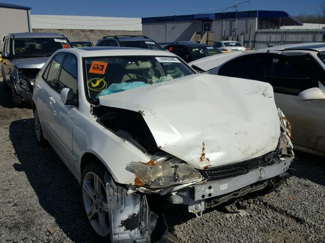 JTHBD192740082689 - 2004 LEXUS IS 300 WHITE photo 1