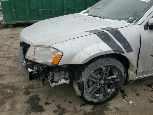 1B3LC56B09N526401 - 2009 DODGE AVENGER SX SILVER photo 9