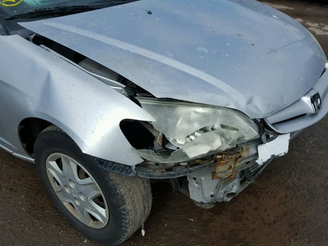 2HGES16355H543565 - 2005 HONDA CIVIC DX V SILVER photo 9