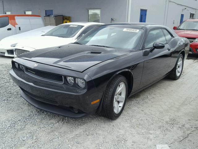 2C3CDYAG8CH259352 - 2012 DODGE CHALLENGER BLACK photo 2