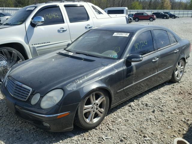 WDBUF83J34X160646 - 2004 MERCEDES-BENZ E 500 4MAT SILVER photo 2