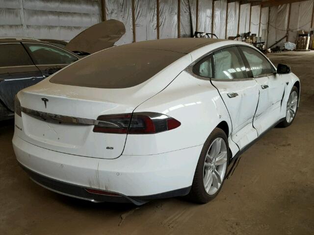 5YJSA1H14EFP37445 - 2014 TESLA MODEL S WHITE photo 4