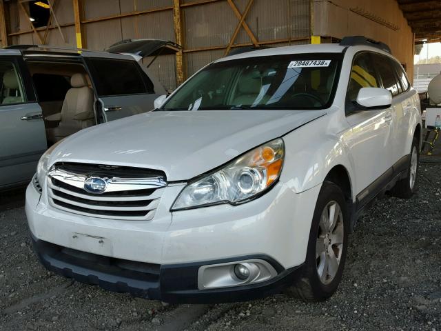 4S4BRBBC5B3414017 - 2011 SUBARU OUTBACK 2. WHITE photo 2