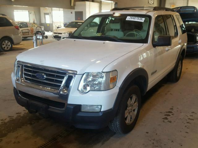 1FMEU63E97UA47580 - 2007 FORD EXPLORER X WHITE photo 2