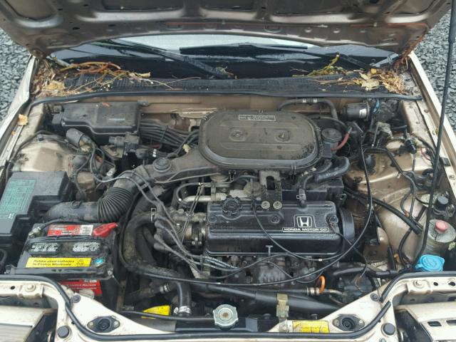 1HGCA6268KA033275 - 1989 HONDA ACCORD DX GOLD photo 7