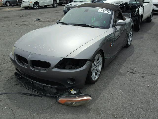 4USBT53433LU02071 - 2003 BMW Z4 3.0 GRAY photo 2