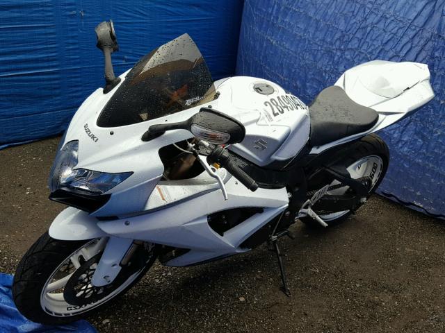 JS1GN7EA782111102 - 2008 SUZUKI GSX-R600 WHITE photo 2