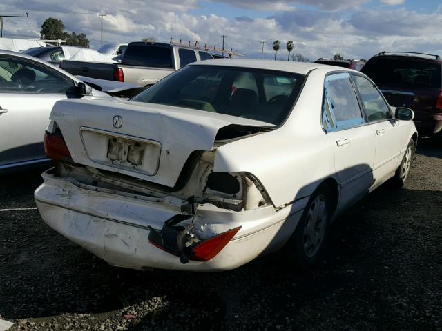 JH4KA964XVC012441 - 1997 ACURA 3.5RL WHITE photo 4