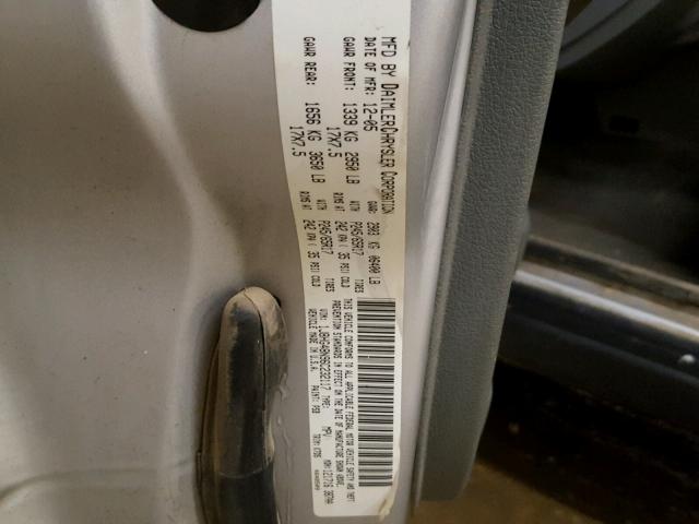 1J8HG48N96C232117 - 2006 JEEP COMMANDER SILVER photo 10