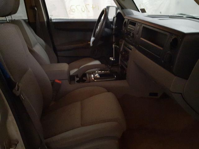 1J8HG48N96C232117 - 2006 JEEP COMMANDER SILVER photo 5