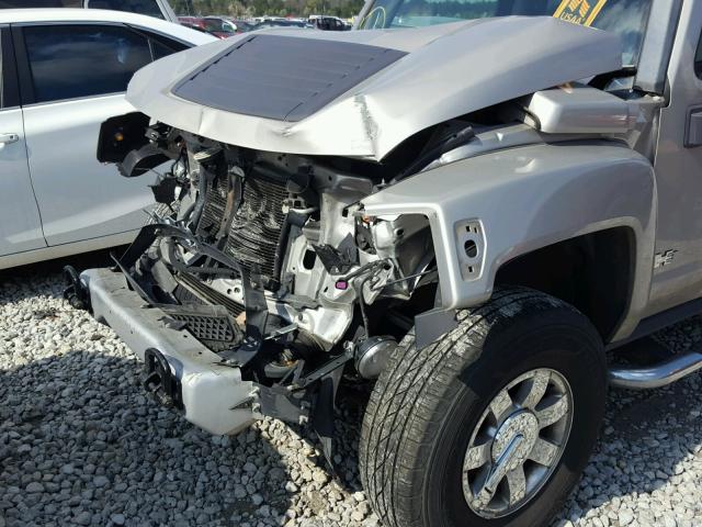 5GTEN43E188230044 - 2008 HUMMER H3 LUXURY SILVER photo 9