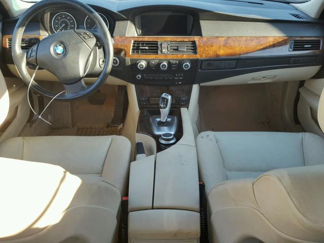 WBANV13558CZ59048 - 2008 BMW 528 XI BLUE photo 9