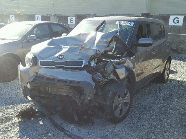 KNDJN2A23F7225756 - 2015 KIA SOUL GRAY photo 2