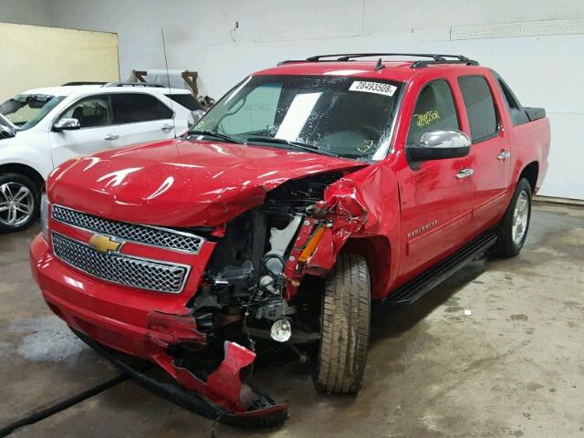 3GNTKEE70CG108281 - 2012 CHEVROLET AVALANCHE RED photo 2