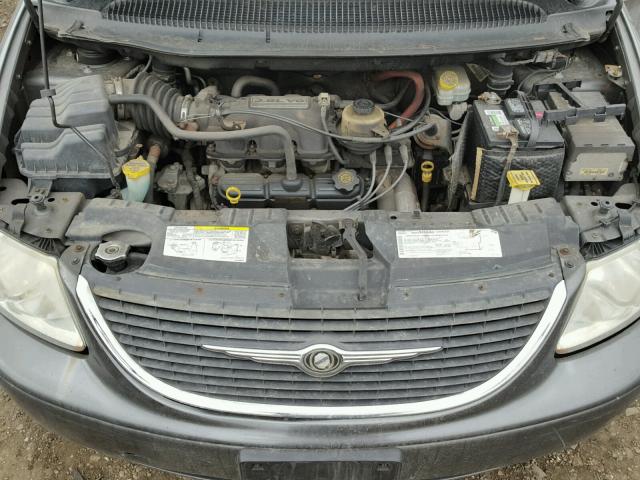 2C4GP54L14R544644 - 2004 CHRYSLER TOWN & COU GRAY photo 7