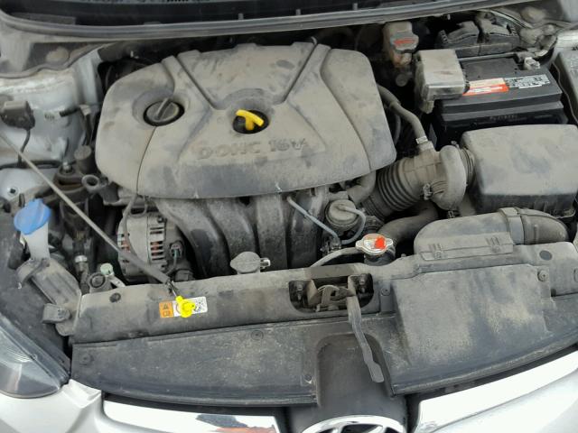 5NPDH4AE9GH735326 - 2016 HYUNDAI ELANTRA SE GRAY photo 7