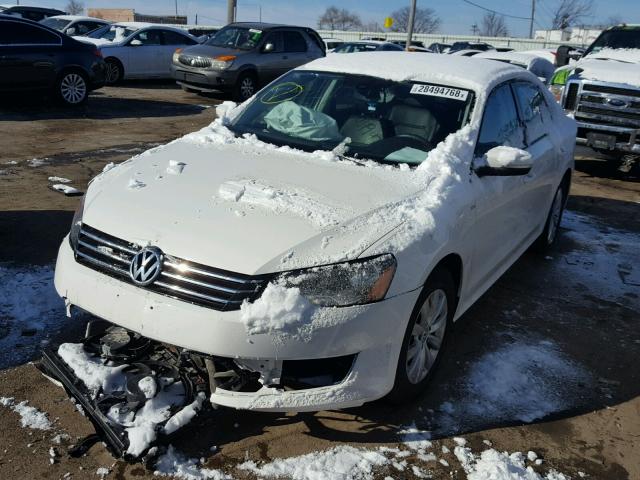 1VWAP7A30DC134509 - 2013 VOLKSWAGEN PASSAT S WHITE photo 2