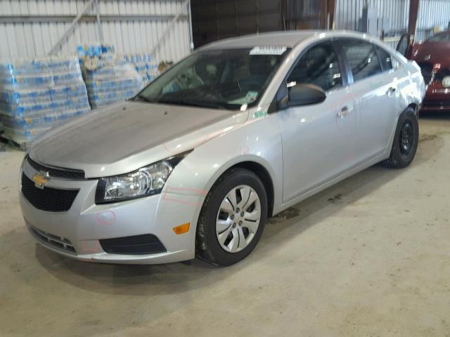 1G1PA5SH1E7285701 - 2014 CHEVROLET CRUZE LS GRAY photo 2