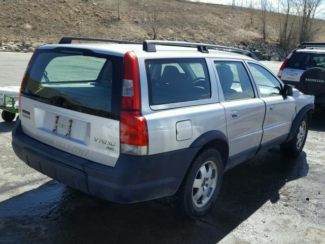 YV1SZ58DX11023584 - 2001 VOLVO V70 XC SILVER photo 4